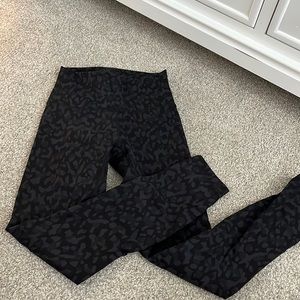 Lululemon Wunder Train 25” leggings
